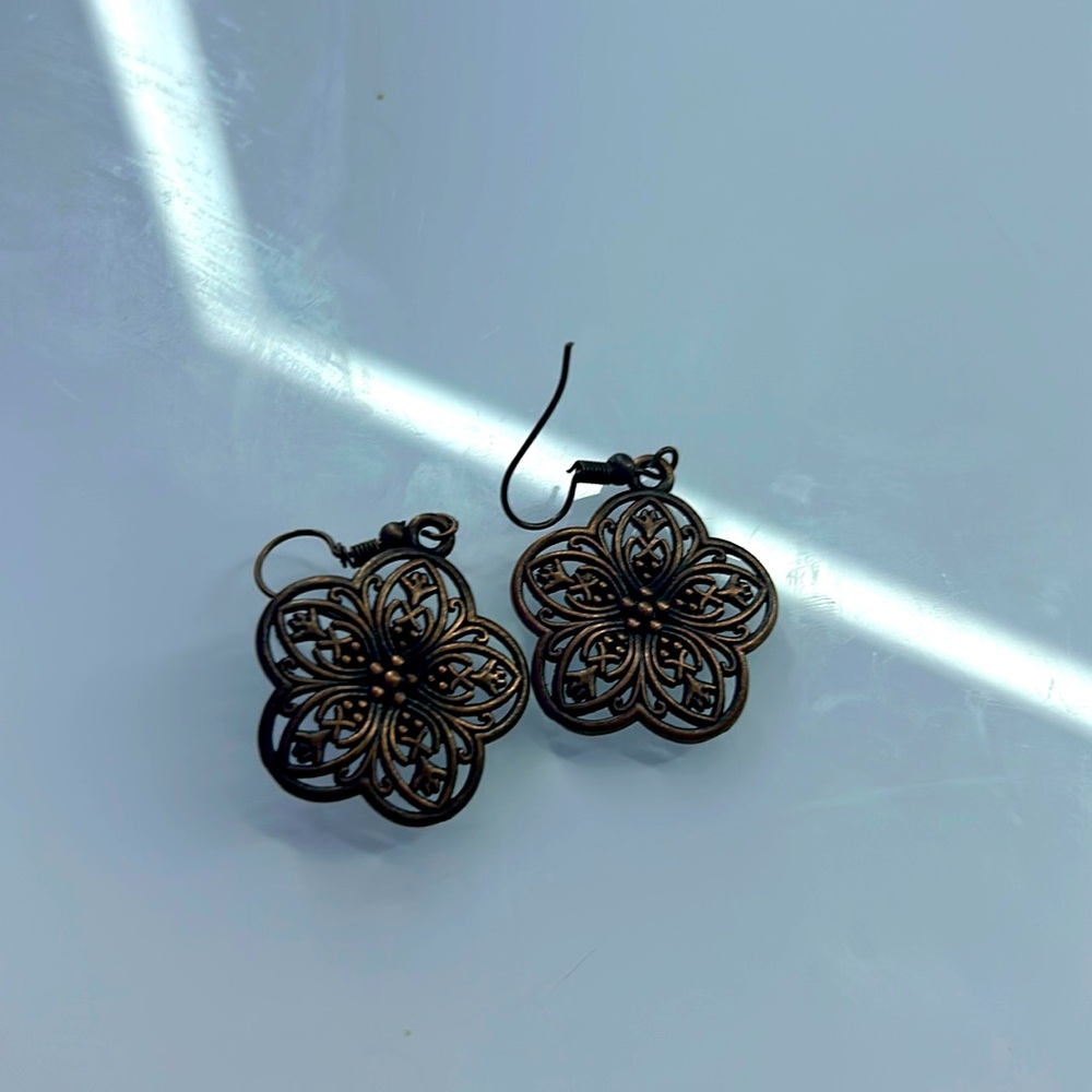 Flower earrings